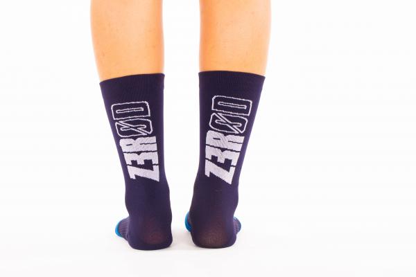 Z3R0D - Chaussettes hautes bleu marine avec logo noir pour la course à pied et le vélo. 