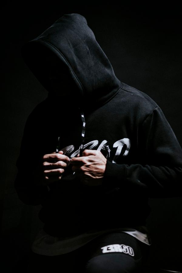 Sweat à capuche hoodie noir Z3R0D